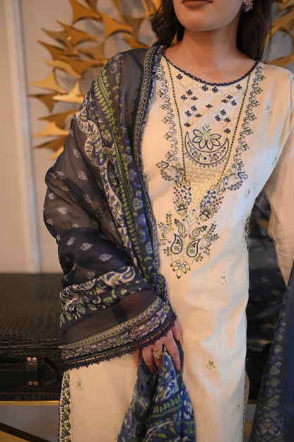 Creamy white Embroidered khaddar Set 3PC