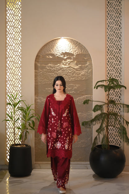 Red embroidered luxury khaddar set 2pc