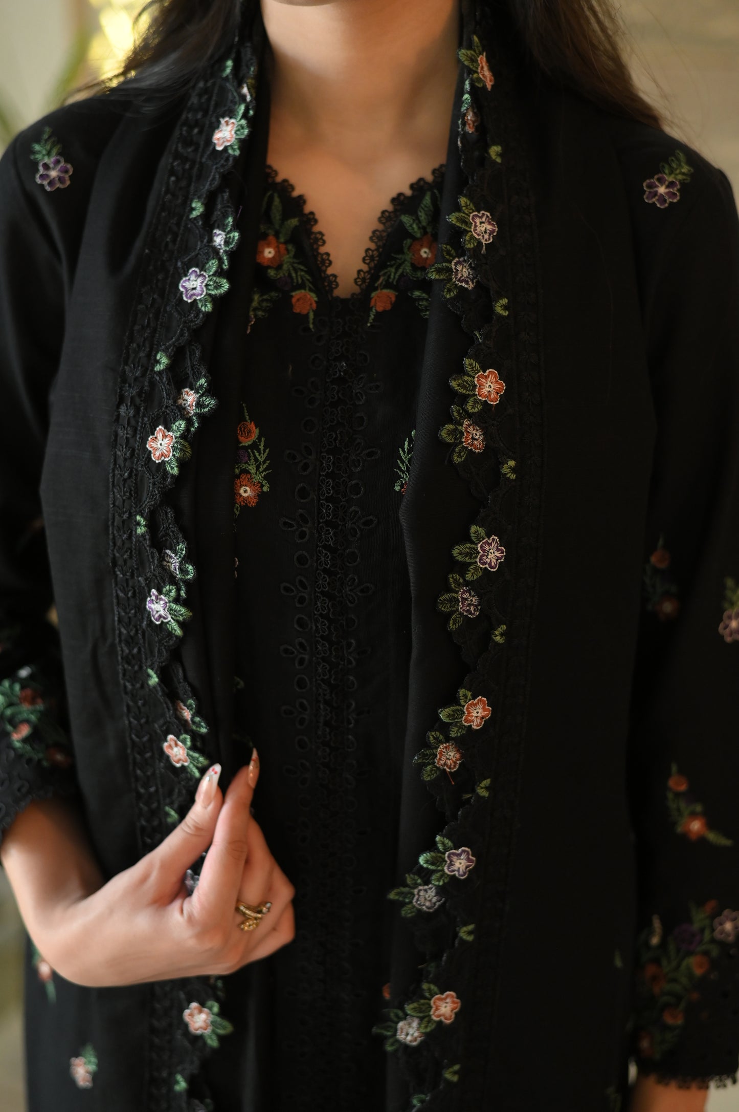 Black Embroidered Luxury Khaddar Set – 3 Pc