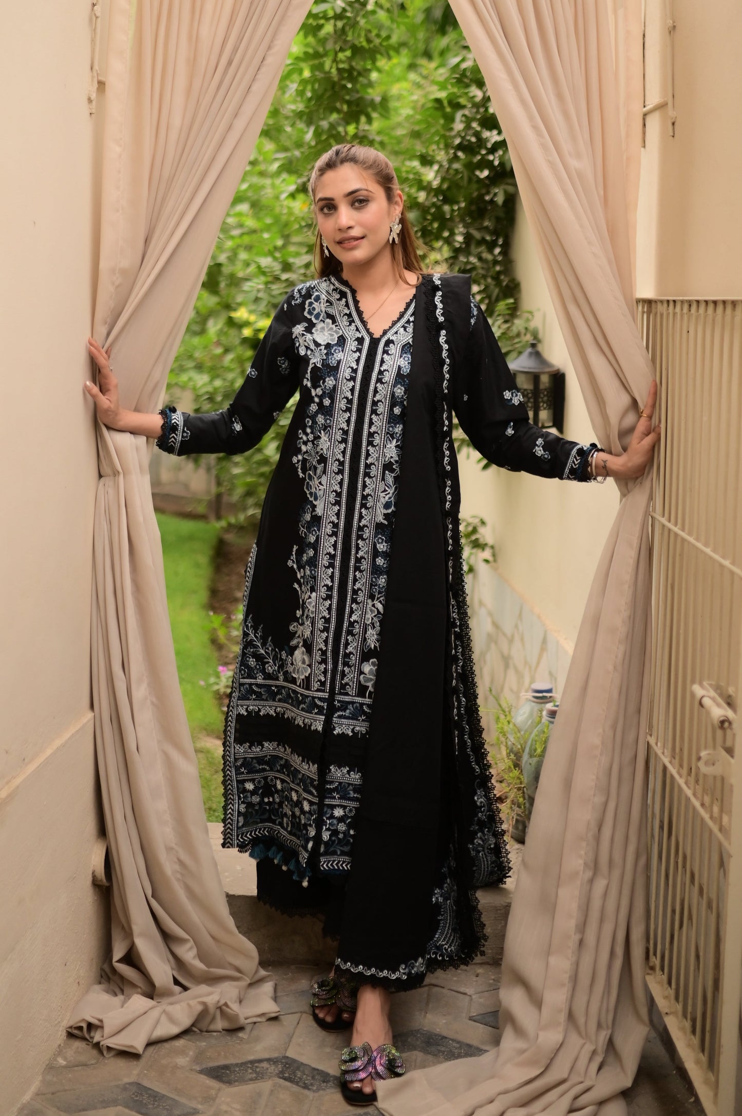 Midnight bloom 3Piece Embroidered lawn