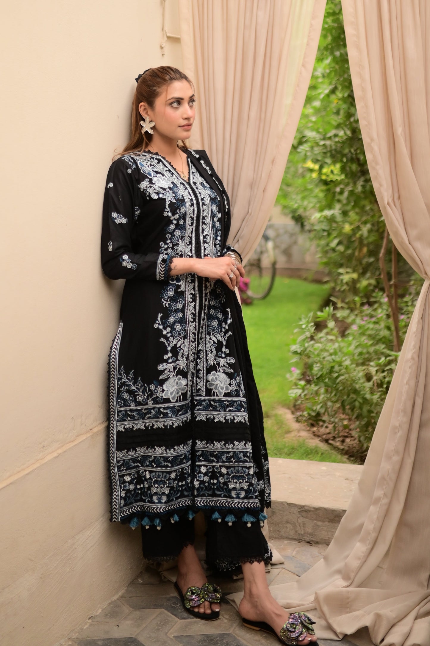Midnight bloom 3Piece Embroidered lawn