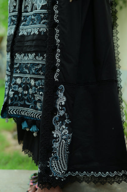 Midnight bloom 3Piece Embroidered lawn